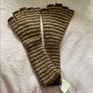 Dartmouth Knit Wool Fingerless Mittens